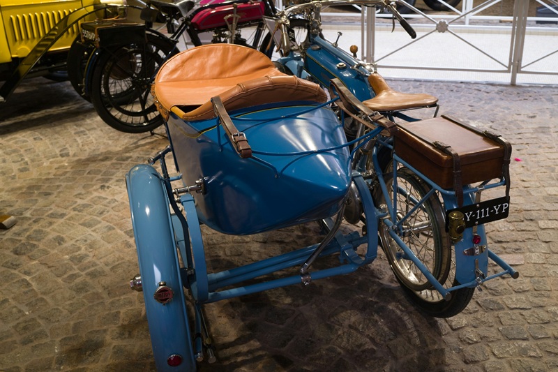 Historisches Motorrad mit Seitenwagen Historisches Motorrad mit Seitenwagen